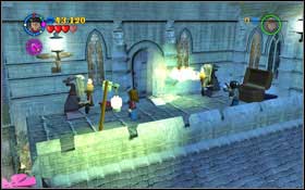 Use magic on the pink and purple flower - they will begin to rotate and create a whirl, which will take you up - LEGO Harry Potter Years 1-4: Year 3 Part 2 - Walkthrough - Walkthrough - LEGO Harry Potter Years 1-4 Guide & Walkthrough