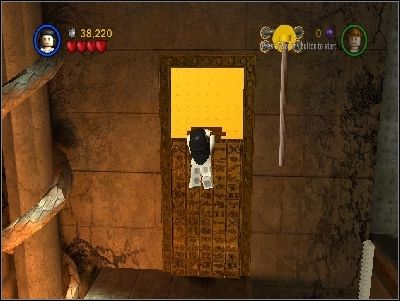 As Marion, jump up - Chapter 4 - The Well of Souls - part 2 - Riders of the Lost Ark - LEGO Indiana Jones: The Original Adventures - Game Guide and Walkthrough