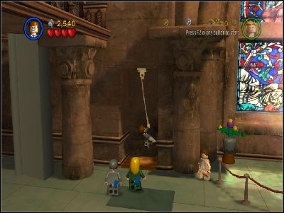 As Indy use your whip on the highlighted place - Chapter 1 - The Hunt for Sir Richard - part 1 - The Last Crusade - LEGO Indiana Jones: The Original Adventures - Game Guide and Walkthrough