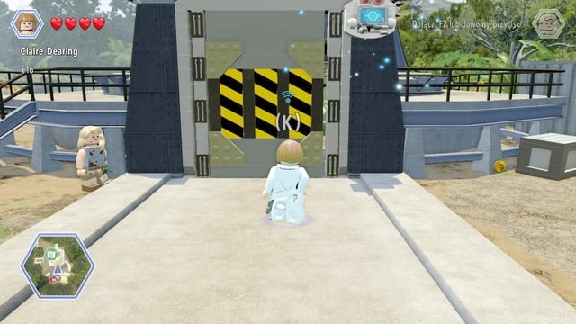 As Claire, walk to the gate and hack the signal - Raptor Territory | Jurassic Park - secrets in free roam - Jurassic Park - secrets in free roam - LEGO Jurassic World Game Guide & Walkthrough