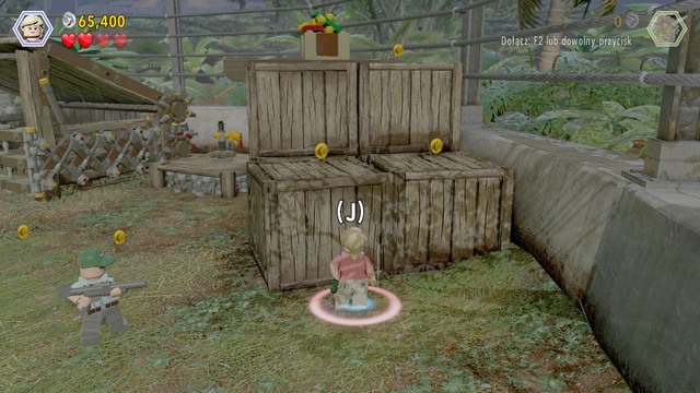 As Ellie, walk over to the right side, jump onto the boxes and move the crate on the very top - Welcome to Jurassic Park | Jurassic Park - walkthrough - Jurassic Park - walkthrough - LEGO Jurassic World Game Guide & Walkthrough