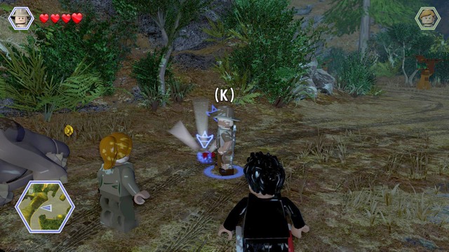 As Roland, approach the triceratops and you find a blue brick next to it - The Hunted | Jurassic Park - The Lost World - walkthrough - Jurassic Park - The Lost World - walkthrough - LEGO Jurassic World Game Guide & Walkthrough