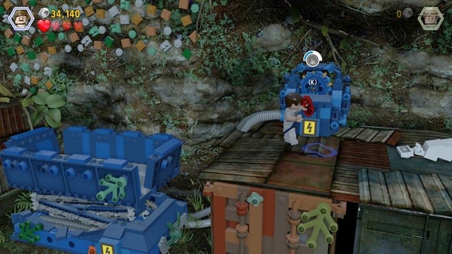 Use the rope as Grant and after you climb up, dig up a skeleton from the ground, which you are going to use as a bridge - Landing Strip | Jurassic Park III - walkthrough - Jurassic Park III - walkthrough - LEGO Jurassic World Game Guide & Walkthrough