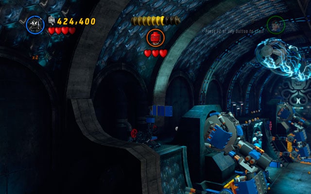 To receive last minikit you must destroy all four pennants located in the corners of the arena - Red Head Detention | Minikit Sets - Minikit Sets - LEGO Marvel Super Heroes Game Guide & Walkthrough