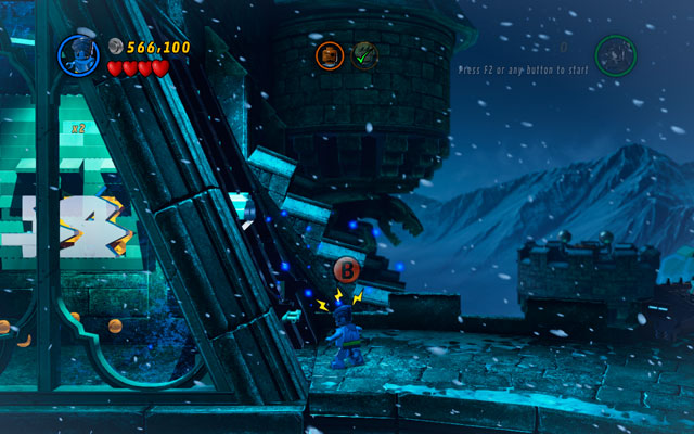 In the same location choose a character with spider or sixth sense to approach to the central tower from the right side (use the wall on the right to do that) - Doctor in the House | Minikit Sets - Minikit Sets - LEGO Marvel Super Heroes Game Guide & Walkthrough