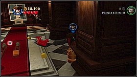 Enter the corridor and go to the center of it - London Town - walkthrough - On Stranger Tides - LEGO Pirates of the Caribbean: The Video Game - Game Guide and Walkthrough