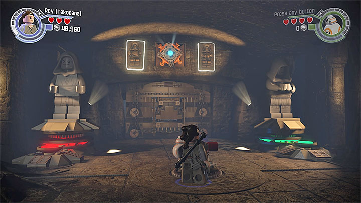 The correct position of both statues is shown on above picture - Chapter 5 - Mazs Castle | Walkthrough - Story Mode - LEGO Star Wars: The Force Awakens Game Guide