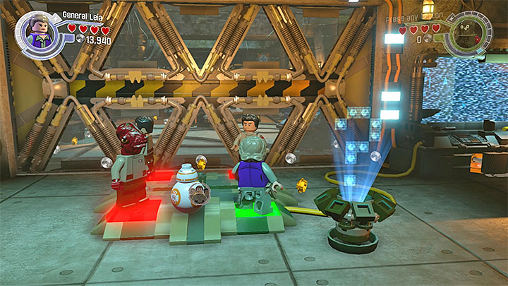 Leia and her subordinates must position themselves on the pressure plates - Chapter 7 - The Resistance | Walkthrough - Story Mode - LEGO Star Wars: The Force Awakens Game Guide