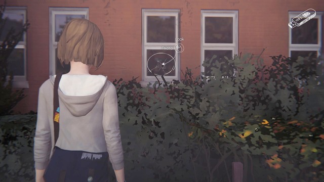 Take the next one when you warn Alyssa about the ball which is coming her way - Life is Strange: Chrysalis - photos - Choices and decisions - Life is Strange Game Guide & Walkthrough