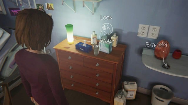 After reaching Chloes house, walk to her bed and try to talk with her - Life is Strange: Dark Room, Chapter 1 - Walkthrough - Life is Strange Game Guide & Walkthrough