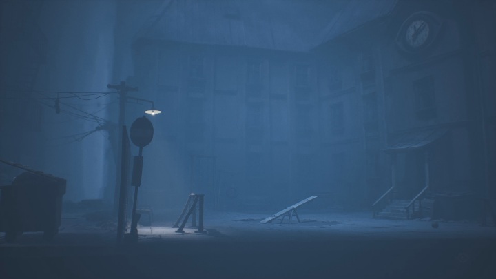 Your next task is to pull the trash can away from the fence - Little Nightmares 2: Road to the Orphanage - Chapter 2 walkthrough - Chapter 2 - Orphanage - Little Nightmares 2 Guide