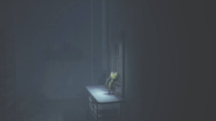 Your next task is to open the window - Little Nightmares 2: Crossing the city - Chapter 4 walkthrough - Chapter 4 - Getting to the Tower - Little Nightmares 2 Guide