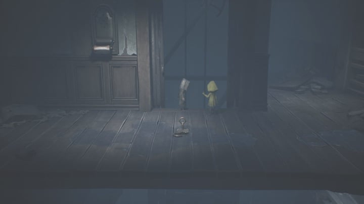 This time you won't be getting inside the elevator, but on top of it - Little Nightmares 2: Crossing the city - Chapter 4 walkthrough - Chapter 4 - Getting to the Tower - Little Nightmares 2 Guide