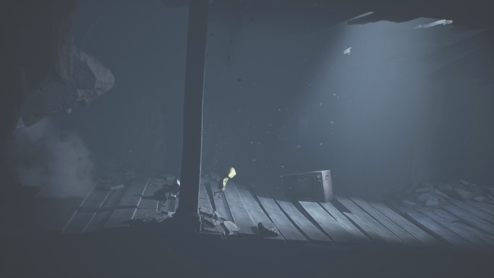 Unfortunately, a moment of horror awaits you - Little Nightmares 2: Crossing the city - Chapter 4 walkthrough - Chapter 4 - Getting to the Tower - Little Nightmares 2 Guide