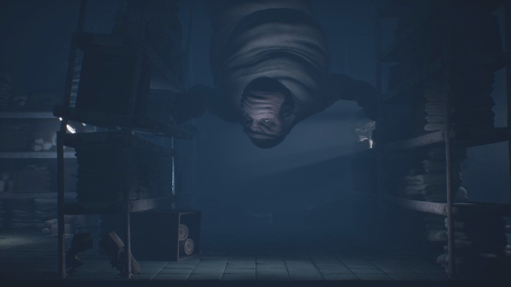 You will encounter an opponent who will chase you for the rest of this chapter - Little Nightmares 2: Escape - Chapter 3 Hospital walkthrough - Chapter 3 - Hospital - Little Nightmares 2 Guide