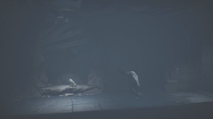 Quickly pull the lever and turn on the electricity - Little Nightmares 2: Building - Chapter 4 walkthrough - Chapter 4 - Getting to the Tower - Little Nightmares 2 Guide