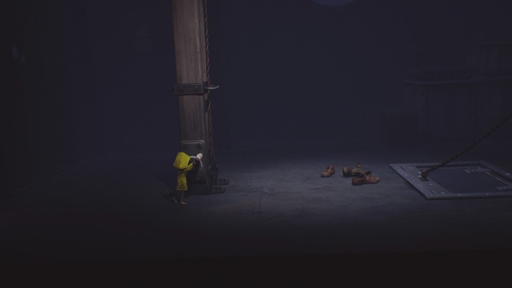 Use the leverage and quickly jump into the hatch, or youll get caught! - Little Nightmares: Escape from the cage, the blind creature - walkthrough - The Lair - Little Nightmares Game Guide