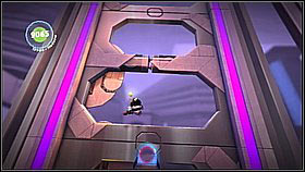 Later on the bee will speed up [1] and the perspective will change (you will be flying up, not to the right) [2] - the case is easier with this part, as the obstacles won't be as complicated as before and you don't need to worry about items (there are none to collect) - Flying in the Face of Danger - Avalon - LittleBigPlanet 2 - Game Guide and Walkthrough