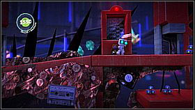 Lure two robots to the squeezer and pull the sponge - Full Metal Rabbit - The Cosmos - LittleBigPlanet 2 - Game Guide and Walkthrough