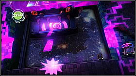 After the throw, run to the other side and repeat the activity - Into the Heart of the Negativitron - The Cosmos - LittleBigPlanet 2 - Game Guide and Walkthrough