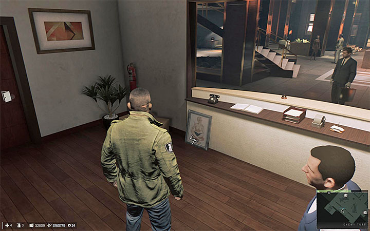 The painting is inside the Royal Hotel - Vargas paintings | Secrets - Secrets - Mafia III Game Guide