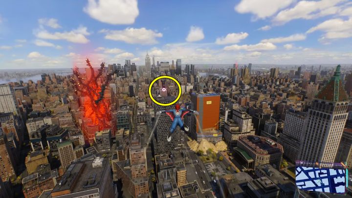 Another Spider-bot high in the air - Spider-Man 2: All Spider-bot locations - Secrets and Collectibles - Spider Man 2 Guide