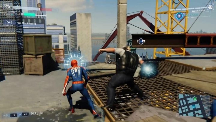 While in combat, Peter will sense the incoming threat - in such circumstances a bright glow will appear around his head - Marvels Spider-Man: Starting Tips - Basics - Spider-Man Game Guide