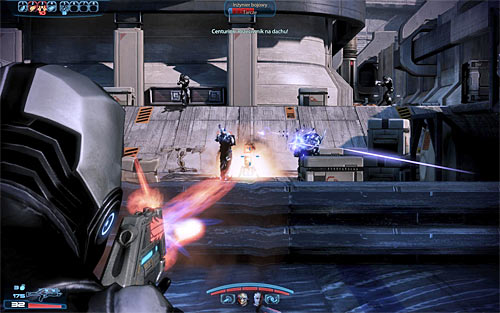 Youll be travelling through narrow and linear corridors, however you shouldnt be moving too fast, because otherwise you may miss an opportunity of picking up a new heavy pistol [M-6 Carnifex] - Mass Effect 3: Arrae: Ex-Cerberus Scientists - walkthrough - Missions outside the Citadel - Mass Effect 3 Guide