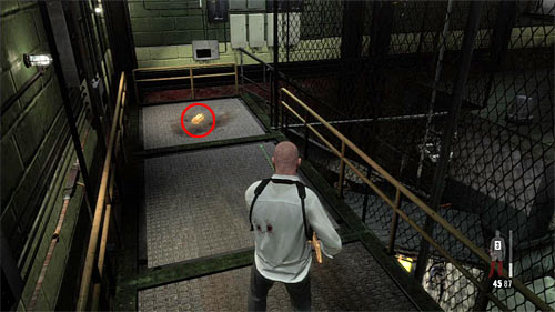 SECRET 2 [Golden Gun - Rotary Grenade Launcher 2/3]: On upper balcony in the beginning zone - Clues and Golden Guns - Chapter XIV - Collectibles - Max Payne 3 Game Guide & Walkthrough