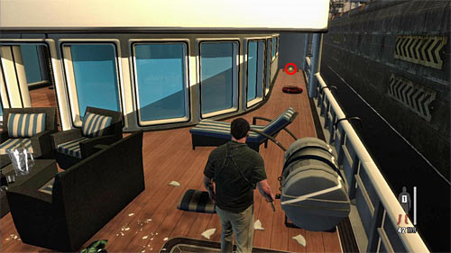 Go upstairs but before you use the main entrance, check the are on the right, noticing another fragment of a weapon (screen) [Golden Gun - Super Sport 2/3] - Chapter XI - p. 1 - Walkthrough - Max Payne 3 Game Guide & Walkthrough