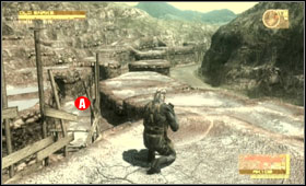 Move along the fence and avoid the road - Confinement Facility - Second act - South America - Metal Gear Solid 4: Guns of the Patriots - Game Guide and Walkthrough