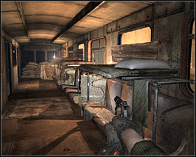 The first area of the train station consists of a larger middle passageway and two narrow side passageways - Walkthrough - Dry | Chapter 3 - Chapter 3 - Metro 2033 Guide