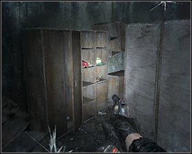 Examine a new dead body and then make a few steps forward to locate a large hole #1 - Walkthrough - Outpost | Chapter 4 - Chapter 4 - Metro 2033 Guide