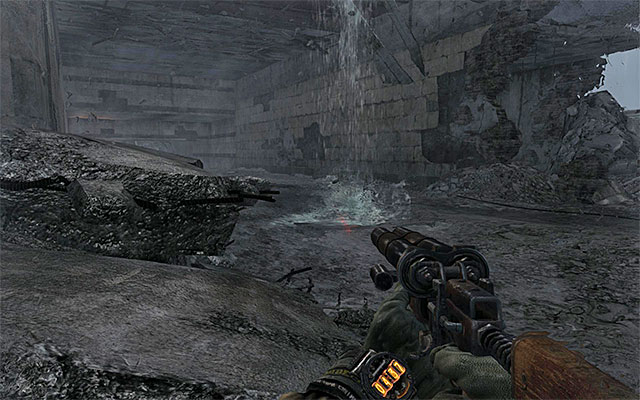 After you reach the final part of the track, with a demolished car on it, return to the platform above - Scale the bridge and find the crossing (1) | Chapter 24: Bridge - Chapter 24: Bridge - Metro: Last Light Game Guide