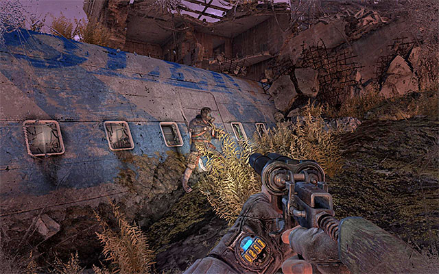 Take your position next to Pavel and fait for the band of mutants to move away - Follow Pavel to the Theater Station | Chapter 8: Echoes - Chapter 8: Echoes - Metro: Last Light Game Guide