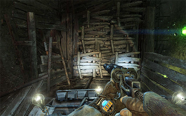 I suggest that, for starters, you approach the switch shown in screenshot 1 - Use the railcar to reach Venice - part 2 | Chapter 12: Regina - Chapter 12: Regina - Metro: Last Light Game Guide