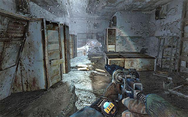 Before you decide to get to pushing the train out of the way, examine the optional area to the right - Use the railcar to push the train out of the way | Chapter 12: Regina - Chapter 12: Regina - Metro: Last Light Game Guide