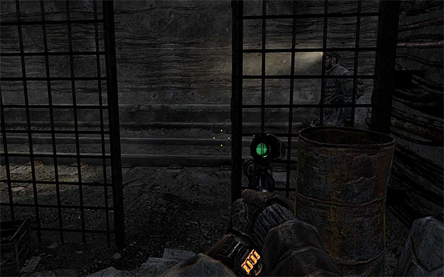 Instead of returning to your car, start exploring the next tunnel on foot - Use the railcar to reach Venice - part 2 | Chapter 13: Bandits - Chapter 13: Bandits - Metro: Last Light Game Guide