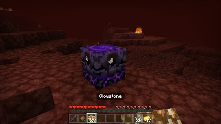 To charge Respawn Anchor you can use up to four Glowstone blocks - Minecraft: Respawn Anchor, Nether Update - whats new? - Minecraft Nether Update - Minecraft Guide