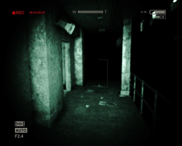 Look around for an open grate on the left - Prison Block | Walkthrough - Walkthrough - Outlast Game Guide & Walkthrough