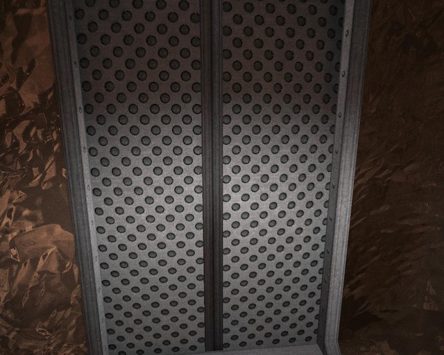 One of few decontamination chambers. As you can see, the ghost cannot get inside - Underground Lab | Walkthrough - Walkthrough - Outlast Game Guide & Walkthrough