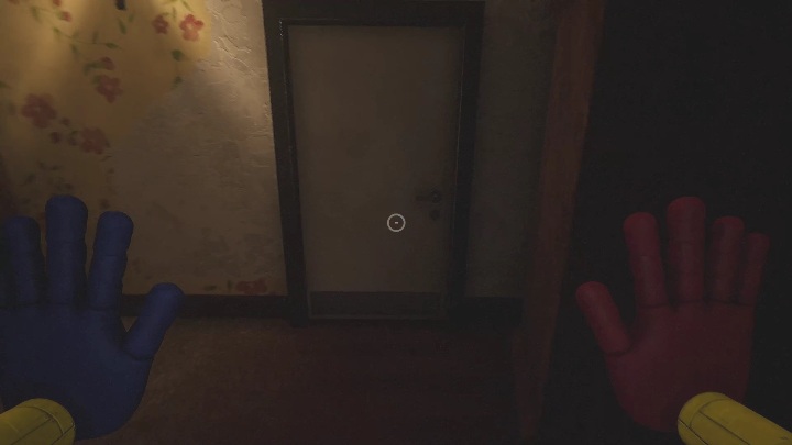 You will start by walking down a narrow hallway - Poppy Playtime: Way to the station - walkthrough - Chapter 2 - Poppy Playtime Guide, Walkthrough