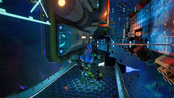 You can get the secret near the place where you start the Scarstu Debris Field - Ratchet & Clank Rift Apart: Scarstu Debris Field - collectibles, list, map - Secrets and Collectibles - Ratchet & Clank Rift Apart Guide