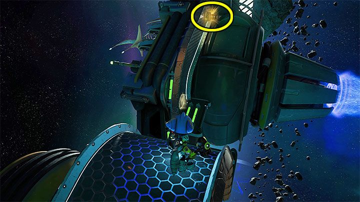 Reach the end of the first path and jump to the second path - to do it, wait for a yellow hexagon-shaped icon to appear on the adjacent path and press Circle - Ratchet & Clank Rift Apart: Scarstu Debris Field - collectibles, list, map - Secrets and Collectibles - Ratchet & Clank Rift Apart Guide