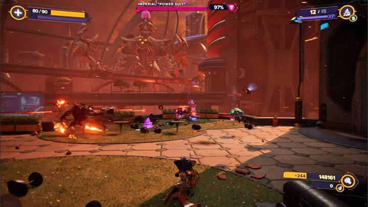 Emperor Nefarious will summon small machines during the battle - Ratchet & Clank Rift Apart: Emperor Nefarious, the final boss - how to defeat him? - Bosses - Ratchet & Clank Rift Apart Guide