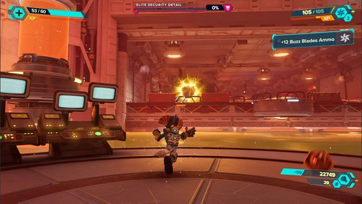 Take advantage of the fact that you can pull your hero to nearby crevices, and also return to a remote ledges where you have used the crank earlier - Ratchet & Clank Rift Apart: Freeing Juice and creating the Dimensionator - walkthrough - Cordelion - Ratchet & Clank Rift Apart Guide