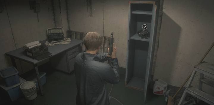 There is an entry point next to the ladder leading from the underground to the police parking lot - Where are the inventory upgrades in Resident Evil 2? - FAQ - Resident Evil 2 Guide