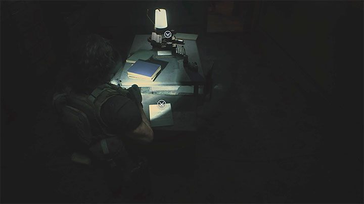 In the Operations Room, you will find a flash grenade - Resident Evil 3: Police station walkthrough - Story walkthrough - Resident Evil 3 Guide