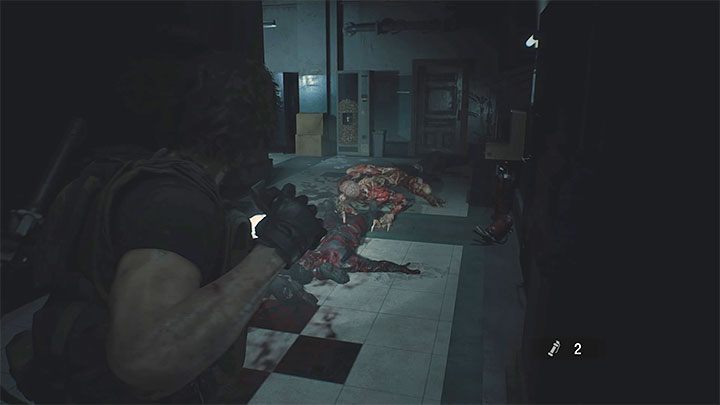 Be careful, because there is a Licker lurking at the entrance to the Security Deposit Room - Resident Evil 3: Police station walkthrough - Story walkthrough - Resident Evil 3 Guide