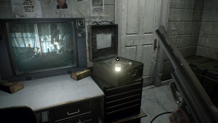 D-Series head inside the box in the monitoring room - Resident Evil 7: Testing area and boat house walktrough - Resident Evil VII Walkthrough - Resident Evil 7 Guide, Walkthrough